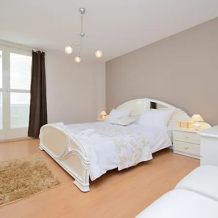 卡勒拉锐咖公寓 公寓 *