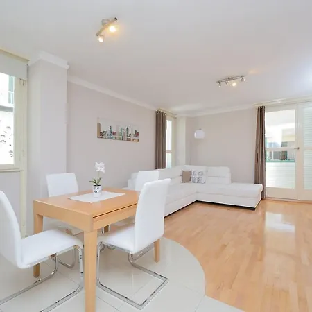 Kalelarga Apartament *